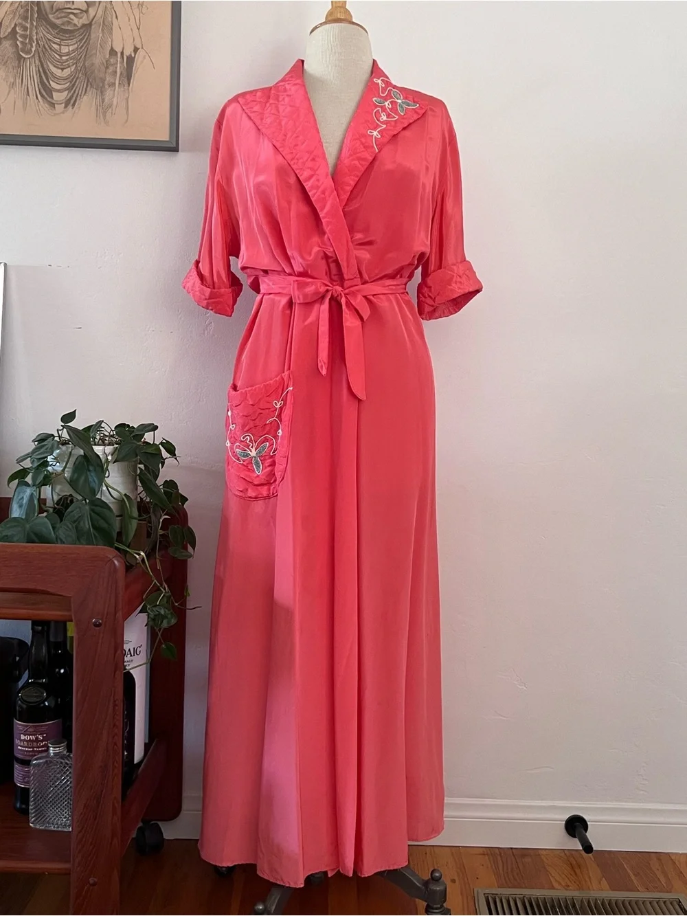 Vintage Coral Satin Long Robe with Embroidered Pocket and Tie Waist - Picture 6 of 6